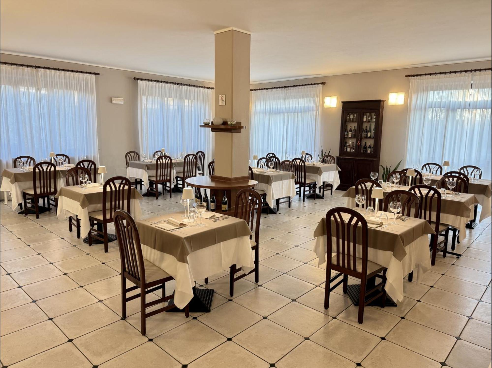 Hotel Villa Liberty Pontecurone Luaran gambar