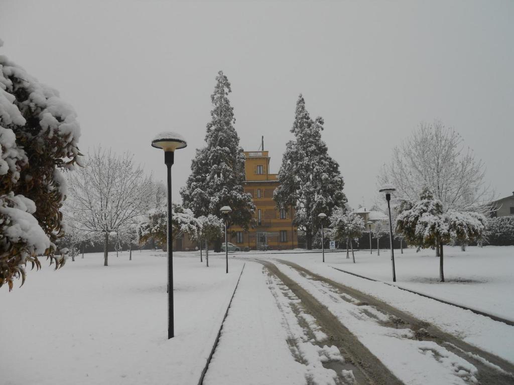 Hotel Villa Liberty Pontecurone Luaran gambar